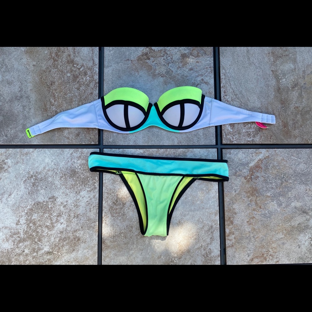 Victoria’s Secret Strapless Colorblock Bikini Set